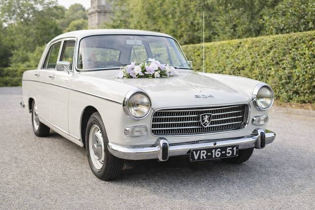 Peugeot 404