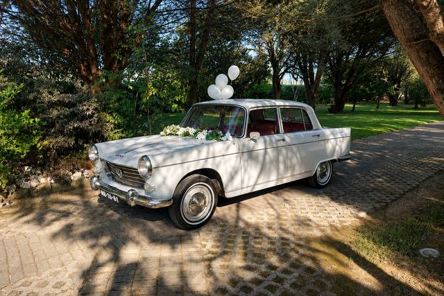 Peugeot 404