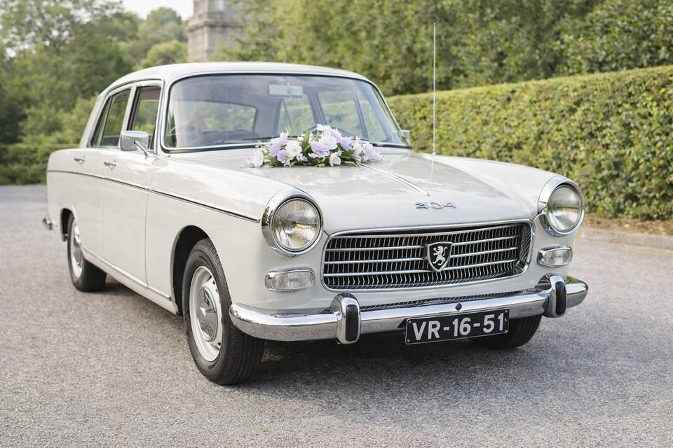 Peugeot 404