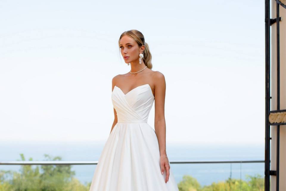 Essence Bride - Astraea