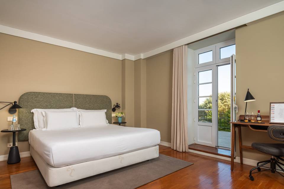 Forrester Junior Suite