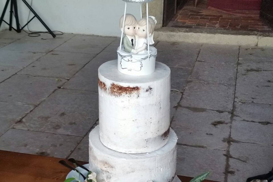 Naked cake