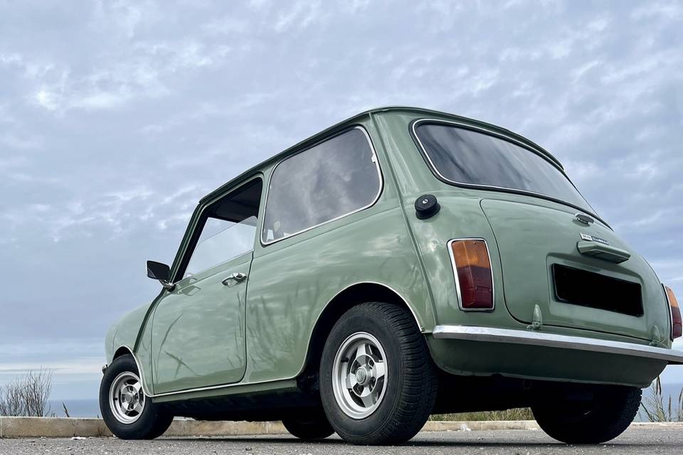 Mini for weddings