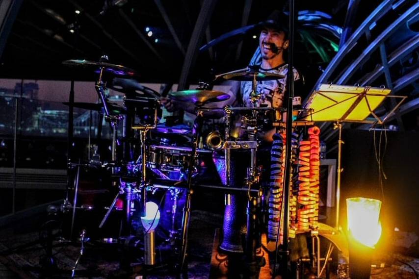 André