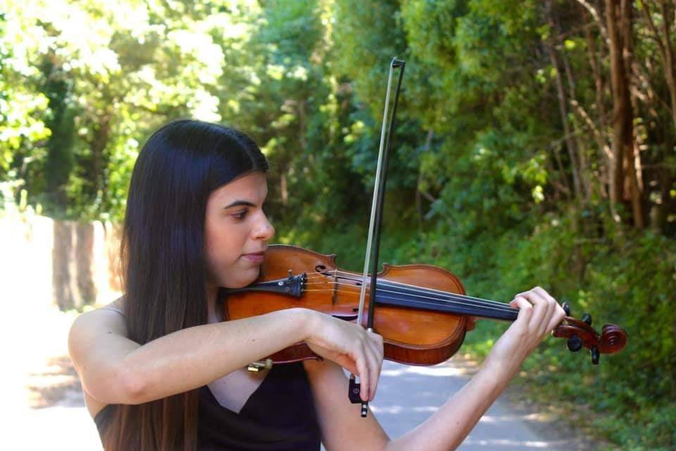 Mariana Lopes - Violino