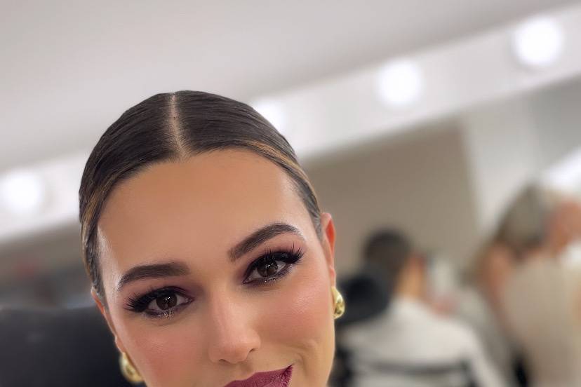 Adriana Paquete Make Up