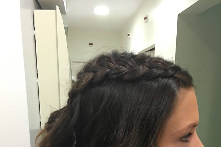 Cabelo em ondas e trança