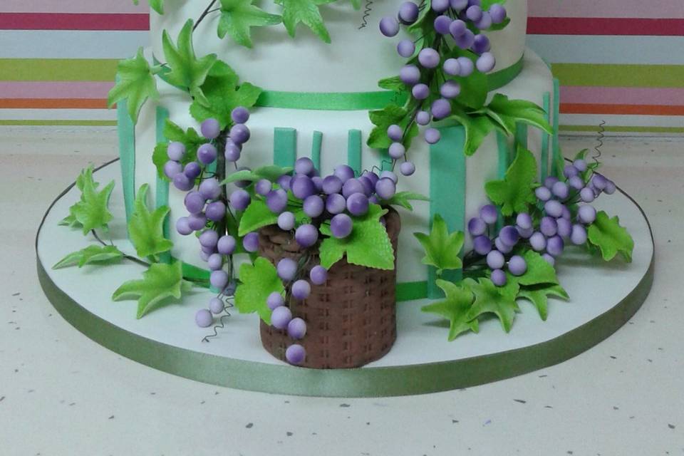 Simply wedding cake