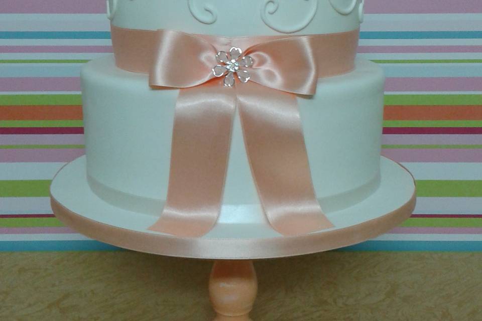 Simply wedding cake