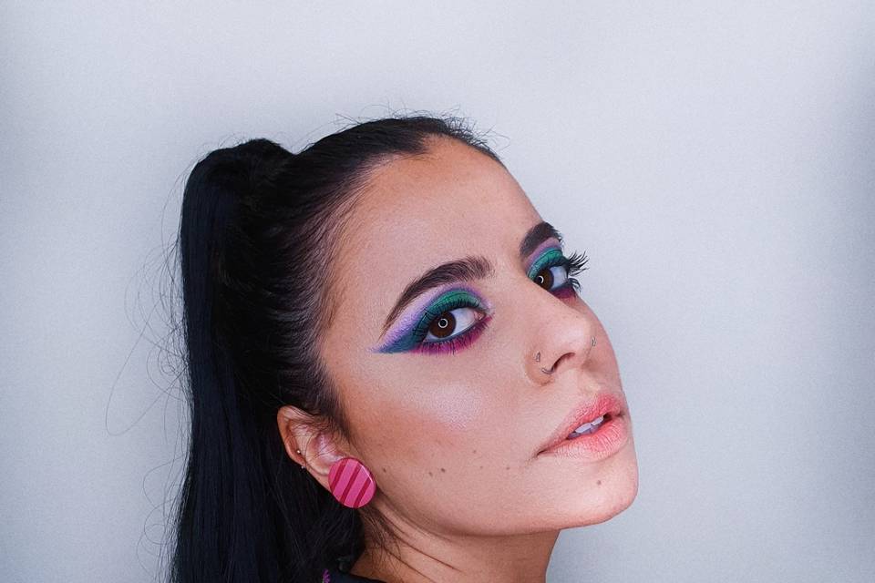 Make Up by Alexandra Santos