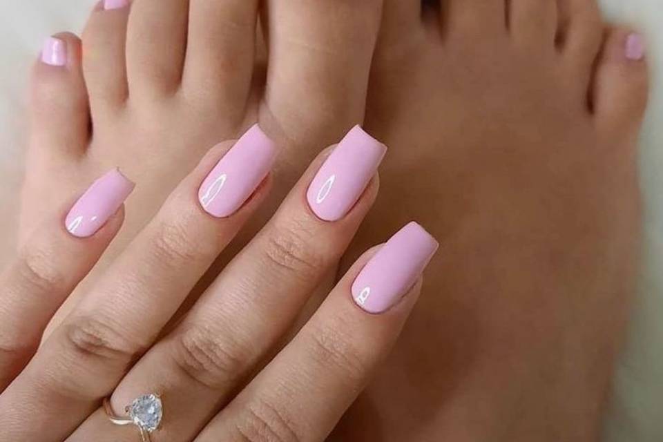 Manicure/Pedicure