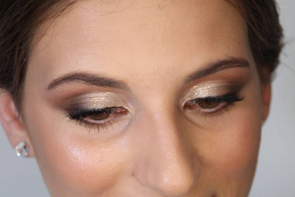 Semi cut crease com brilho