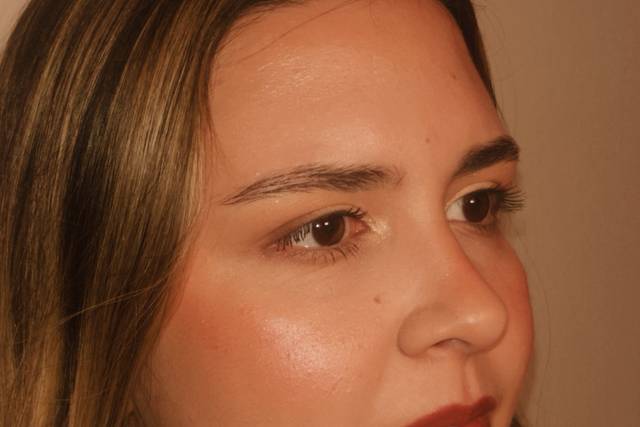 Maquilhagem por Matilde Canhão