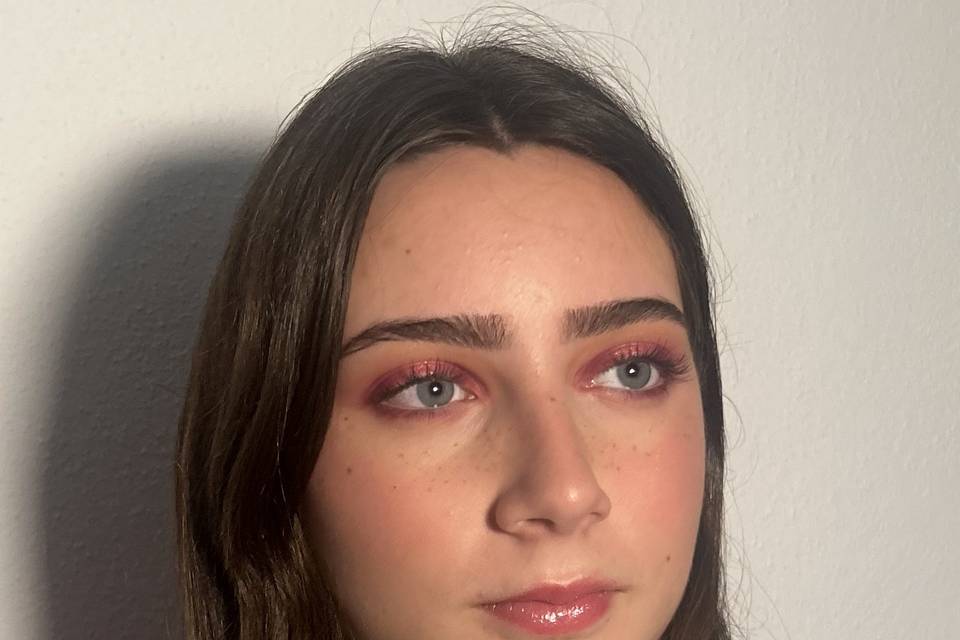 Maquilhagem por Matilde Canhão