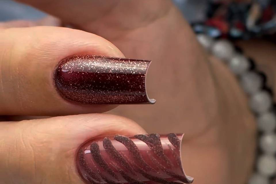 Delicadeza nas unhas.