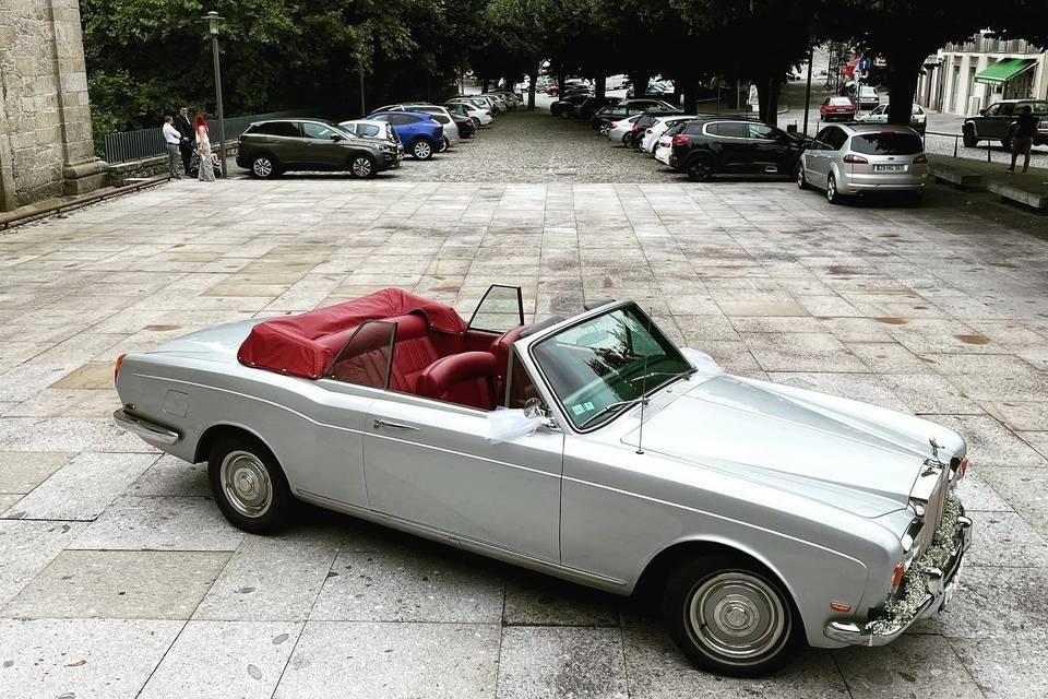 Rolls Royce - estofos vermelho