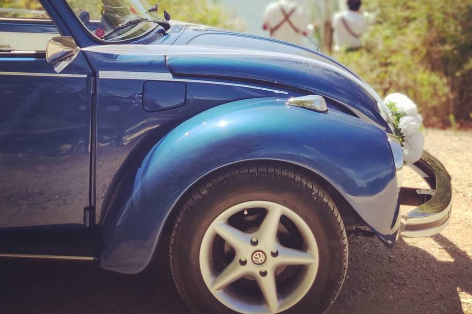 Carocha azul em Sintra