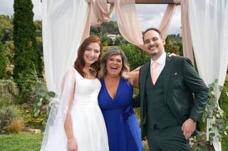 Sandra Batista Celebrante