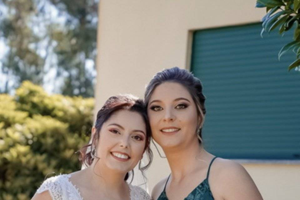 Noiva e irmã