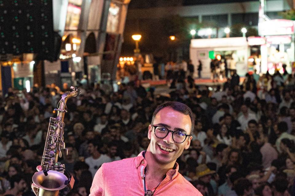 Saxofonista Filipe Antunes - Sax e DJ