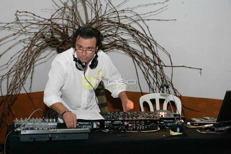 DJ Rodrigo Teles