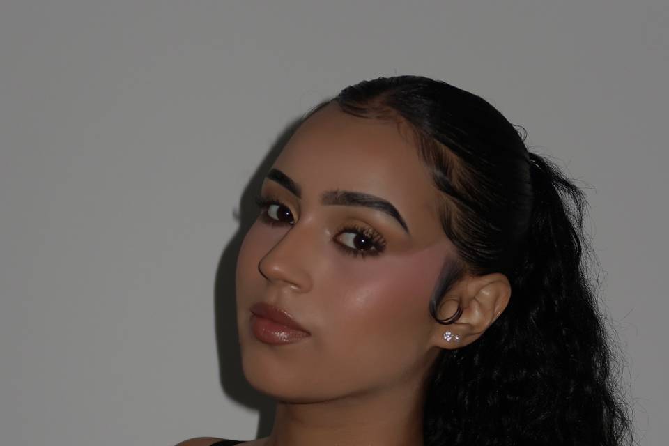 Full glam