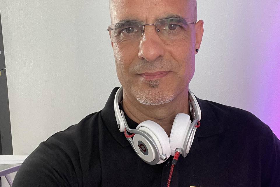 Dj
