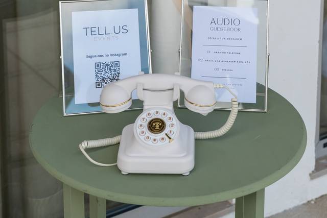 Telefone audio guest book
