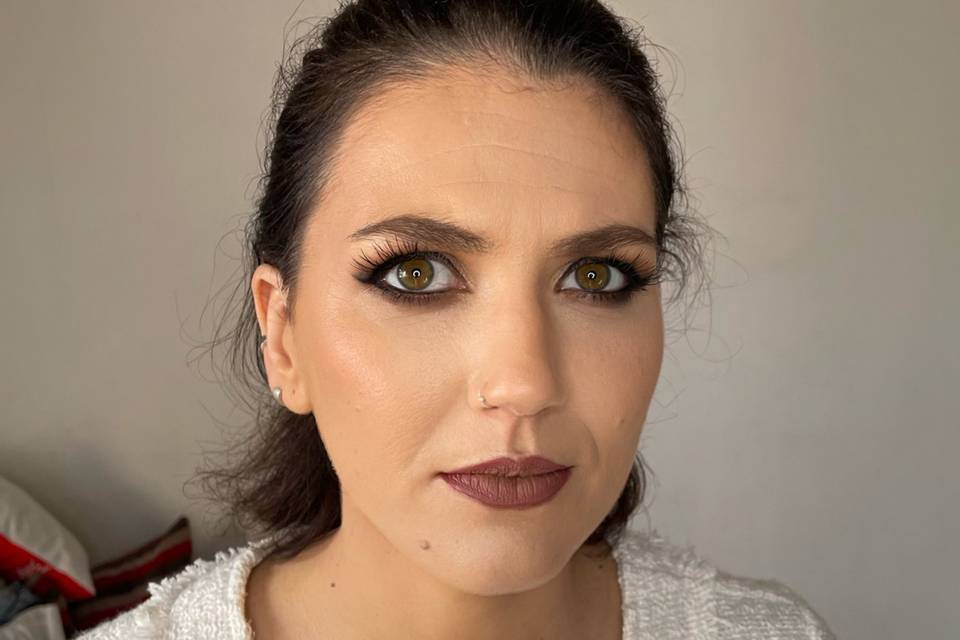 Mariana Barros Makeup Artist