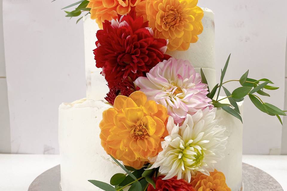 Bolo de casamento florido