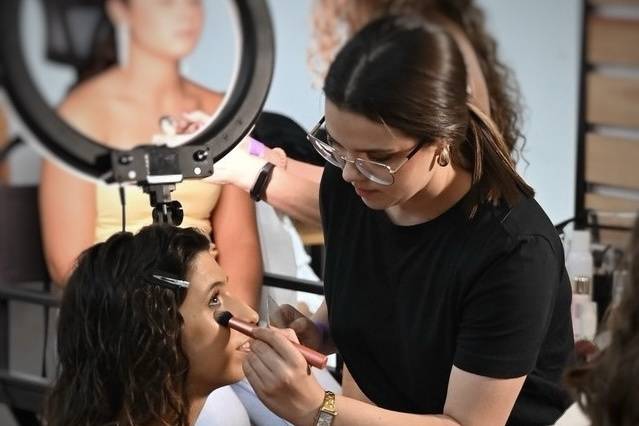 Mariana Pita Makeup Artist