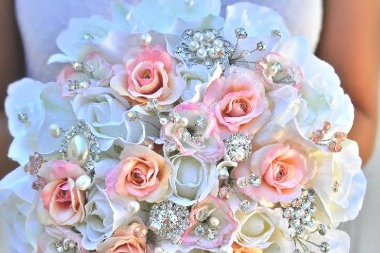 Glamour Bouquets By Sara Santos