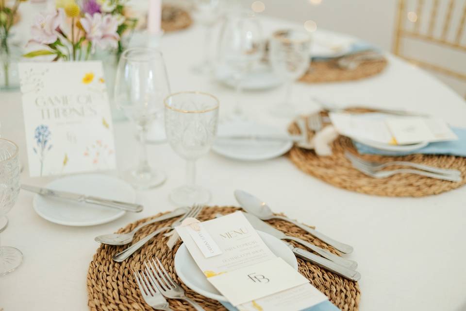 Menu + Seating Individua - FB