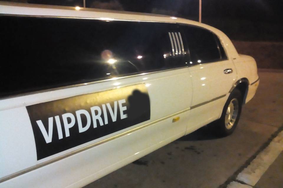 Vip limousines lincoln branca