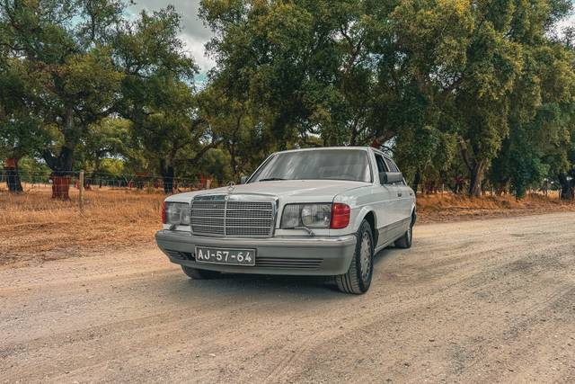 MercedesBenz W126 560 SEL 1985