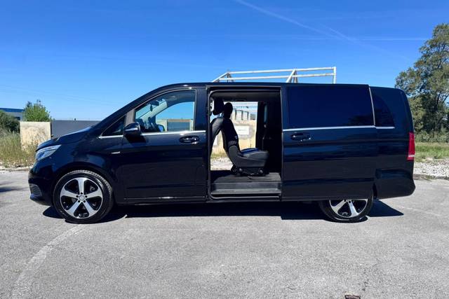 Mercedes- Benz V 8 Lugares