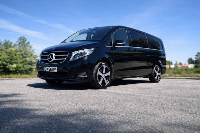 Mercedes- Benz V 8 Lugares