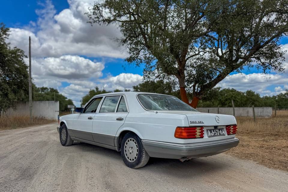 MercedesBenz W126 560 SEL 1985