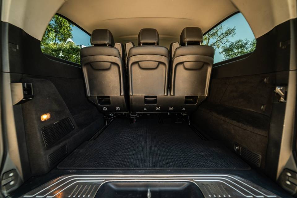 Mercedes- Benz V 8 Lugares