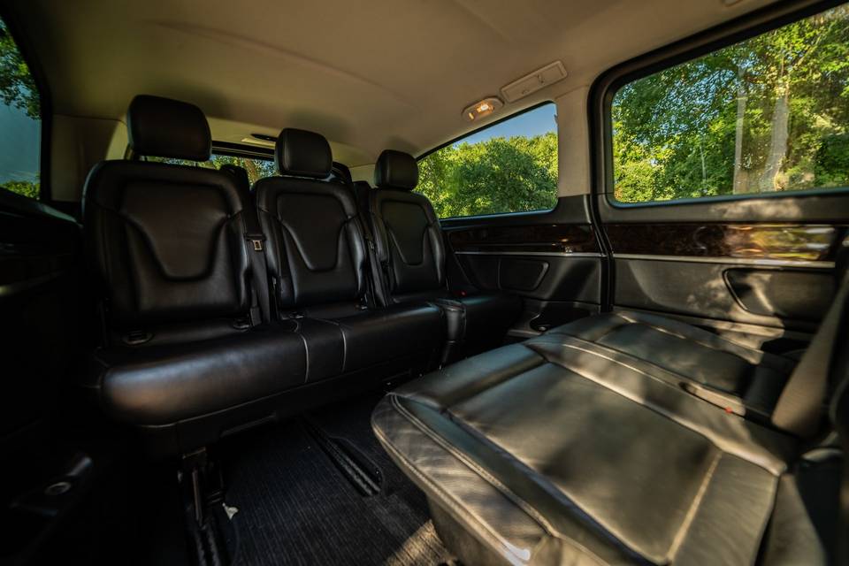 Mercedes- Benz V 8 Lugares