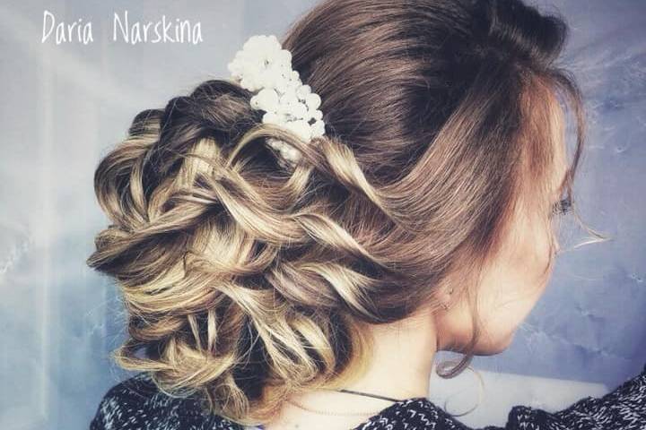 Daria Narskina- Hairstylist and Make'up
