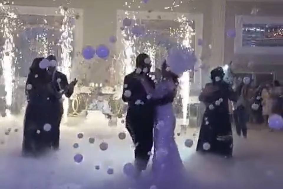 Smoke Bubbles Show