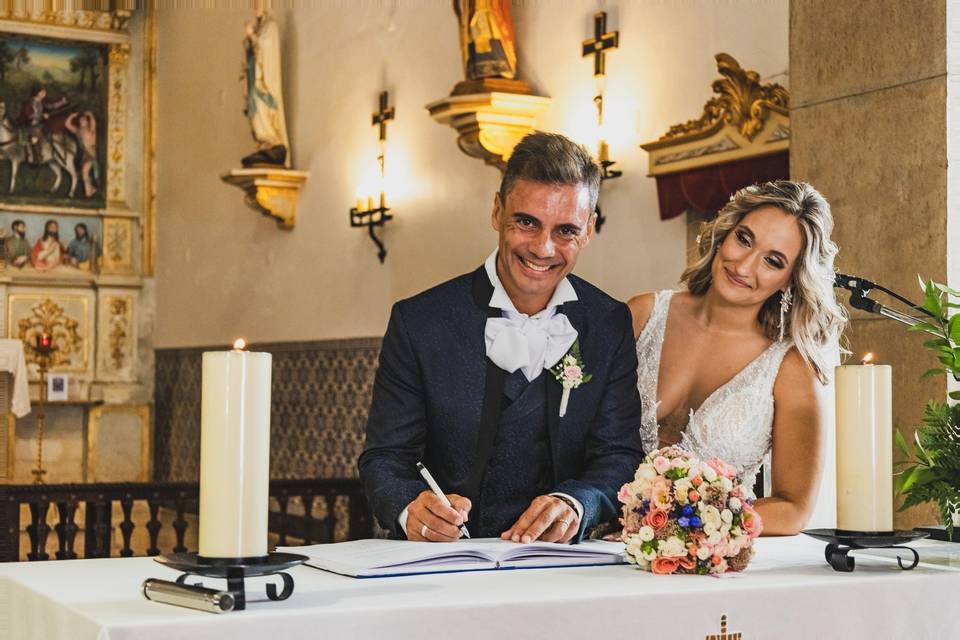 A assinatura do contrato