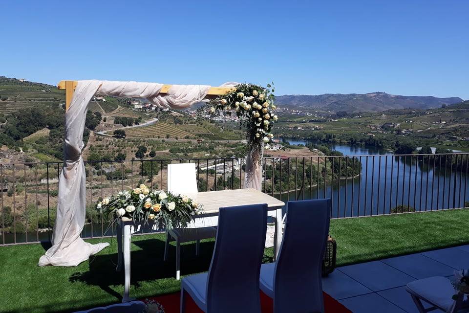 Delfim Douro Hotel