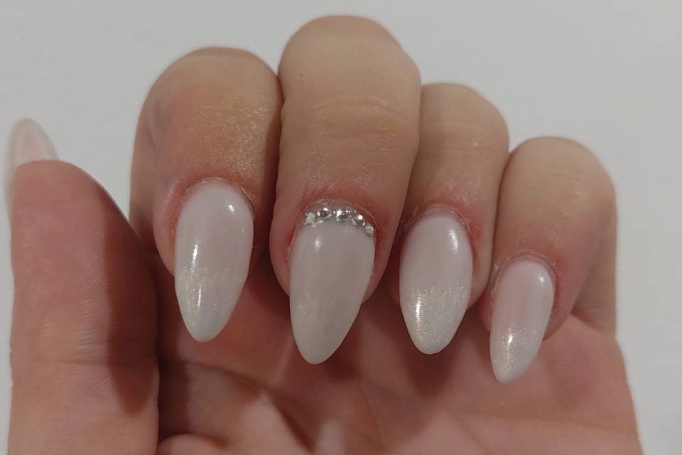 Gel com nail art casamento