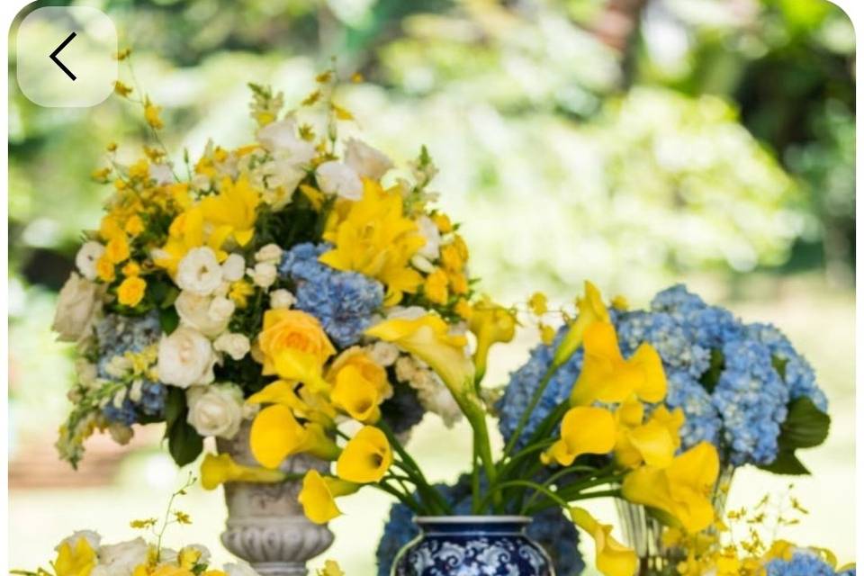 Peças com arte floral