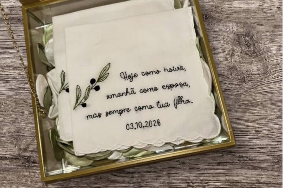 Lenços com texto personalizado