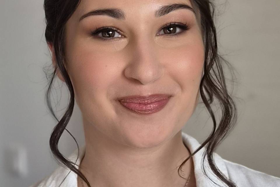 Cláudia Santiago Makeup