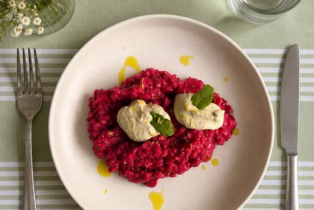 Risotto de beterraba e amêndoa