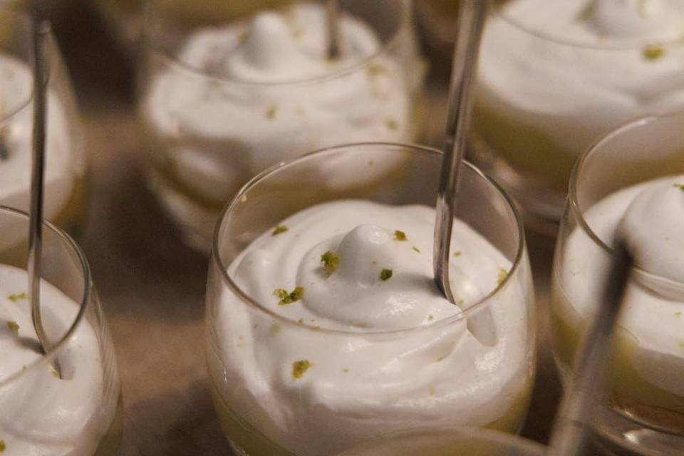 Copinhos de lemon curd